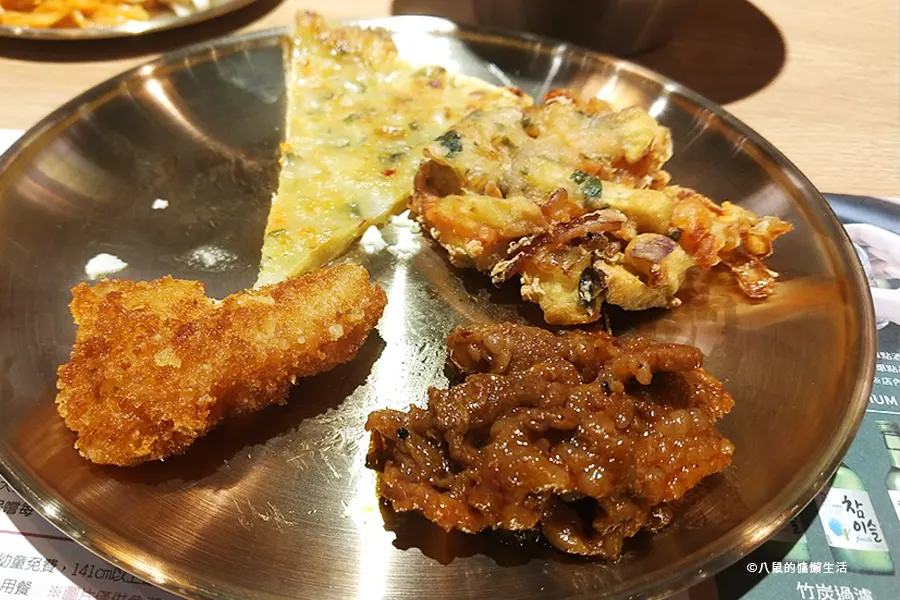 江陵阿嬤韓鍋料理吃到飽，品嚐各式韓式小菜超滿足! | 八鼠的慵懶生活