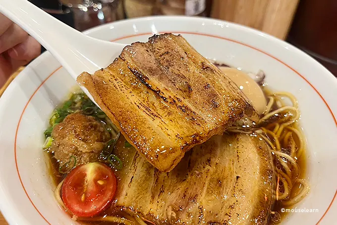 麵屋達摩だるま醬油拉麵｜醬油系熟成醬油雞湯，再訪難忘好滋味 | 懶鼠的漫遊慵懶